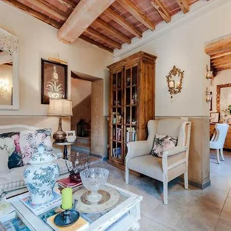 Gianna, The Secret Interior Designer's Private Retreat With Pool * San Piero in Campo (Tuscany)