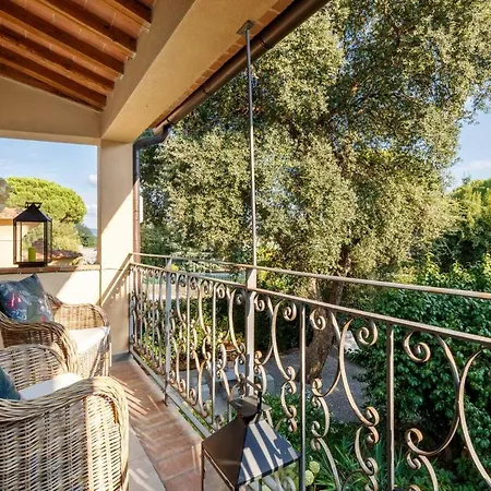 Gianna, The Secret Interior Designer's Private Retreat With Pool * San Piero in Campo (Tuscany)