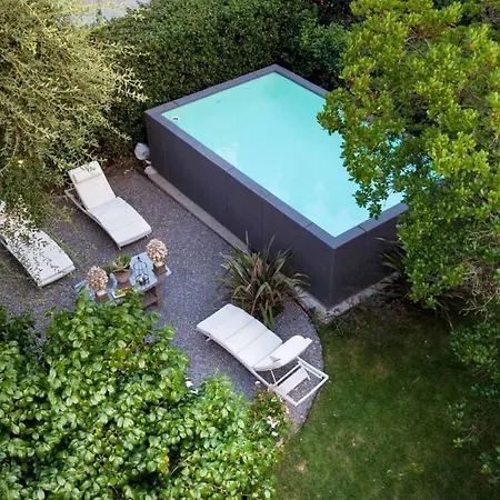 Willa Gianna, The Secret Interior Designer's Private Retreat With Pool *