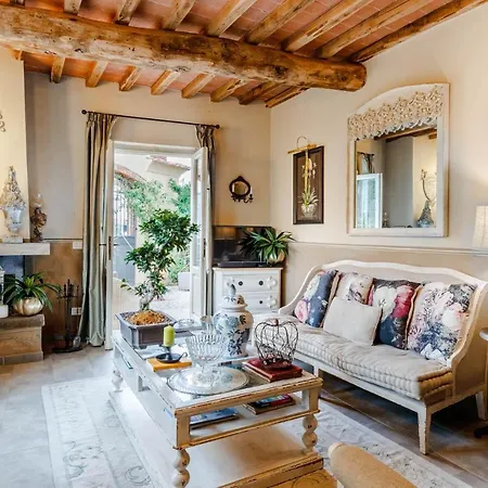 Gianna, The Secret Interior Designer's Private Retreat With Pool Villa