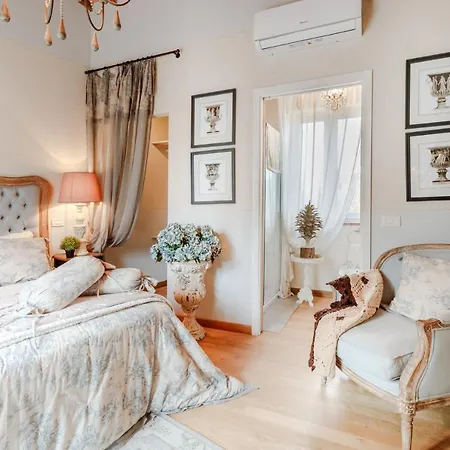 Willa Gianna, The Secret Interior Designer's Private Retreat With Pool
