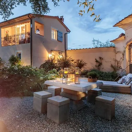 Willa Gianna, The Secret Interior Designer's Private Retreat With Pool